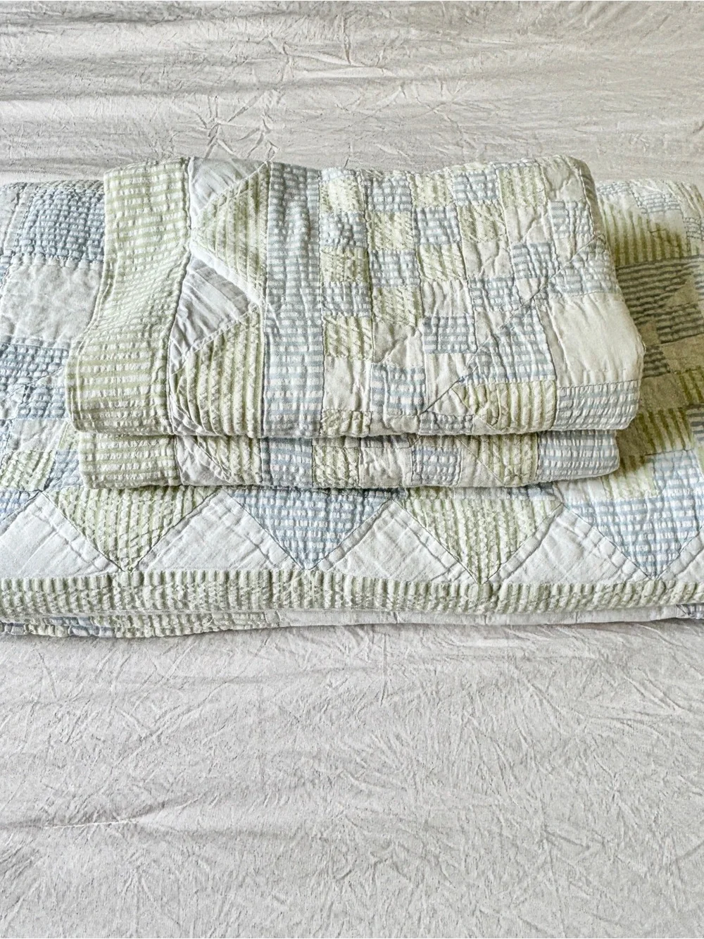 Sea Glass Blue & Green Patchwork Quilt Set with Matching Pillow Shams